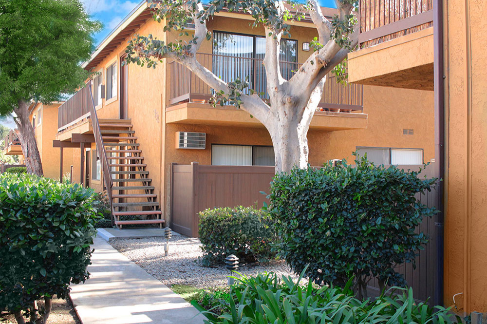 Take a tour today and view Outside 5 for yourself at the Casa Tiempo Apartments